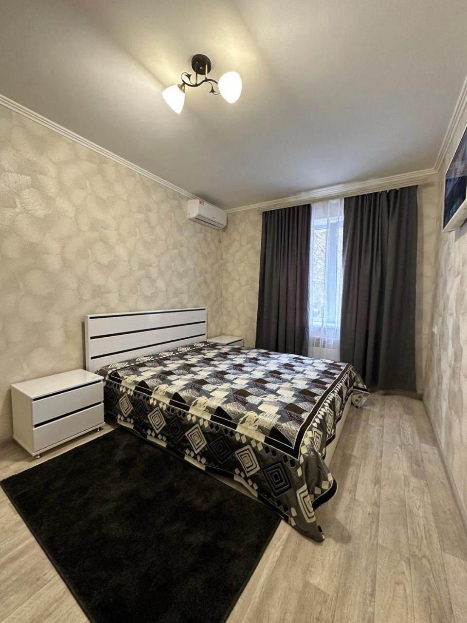 Prospekt Peremogu 10B Apartment Кропивницкий Екстериор снимка